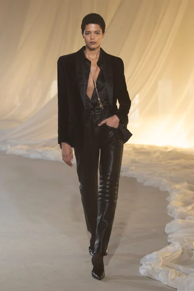 Look 45